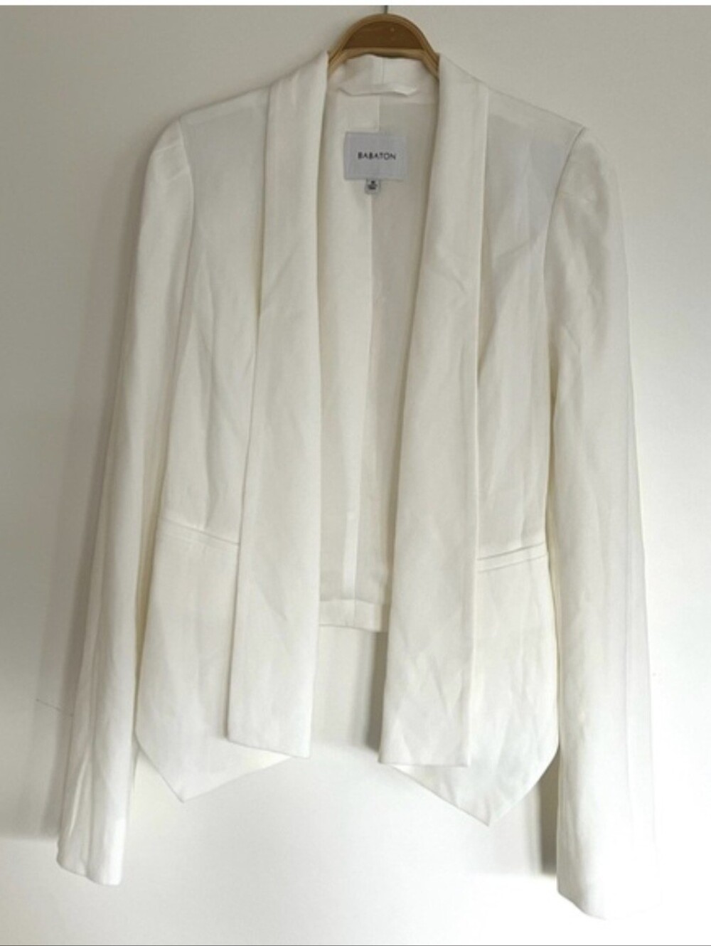 Aritzia Babaton White Open-Front Draped Blazer
